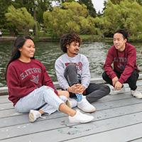 SPU students hang out at Gasworks Park | photo by Dan Sheehan